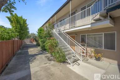 Main picture of 2134 McGee Ave