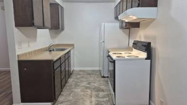 Main picture of Hood Center Apartments
