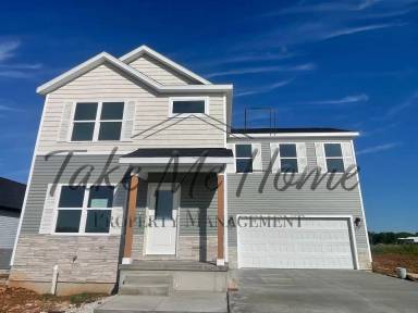 Main picture of 1743 N Boxwood Ct