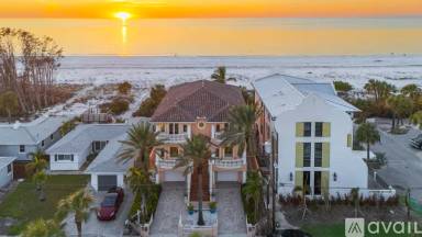 Main picture of 3520 El Centro St