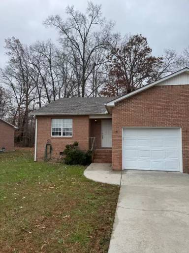 Main picture of 255 Fox Creek Ct