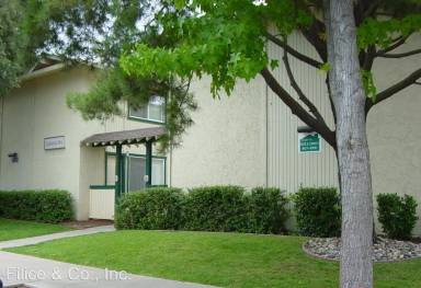 Main picture of 15295 La Alameda Dr