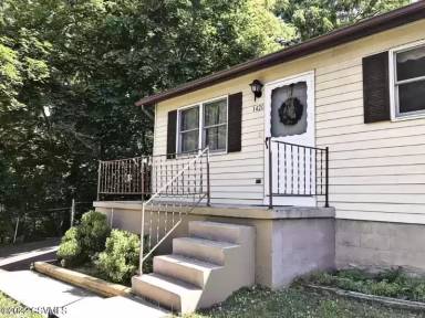 Main picture of 1420 Upper Mulberry St