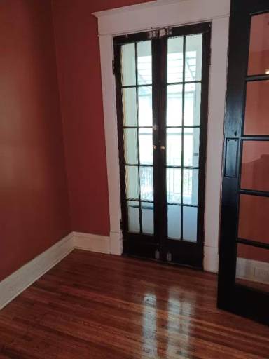 Main picture of 72 16th St