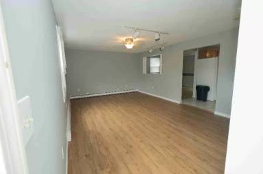 Main picture of 31 Pine St
