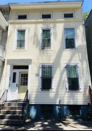 Main picture of 515 Hamilton St