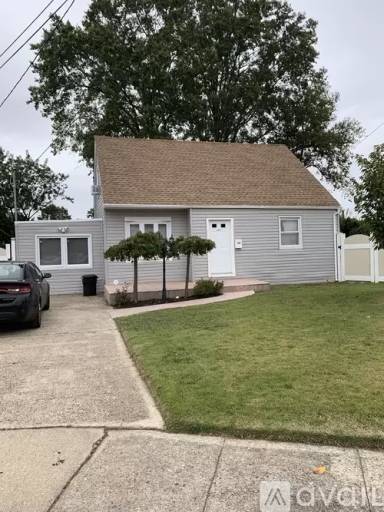 Main picture of 100 Jedwood Pl