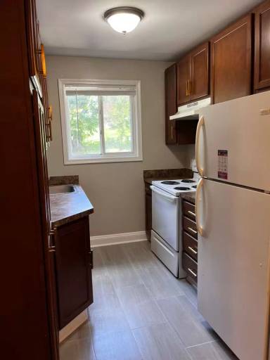 Main picture of 3911 1st St SE
