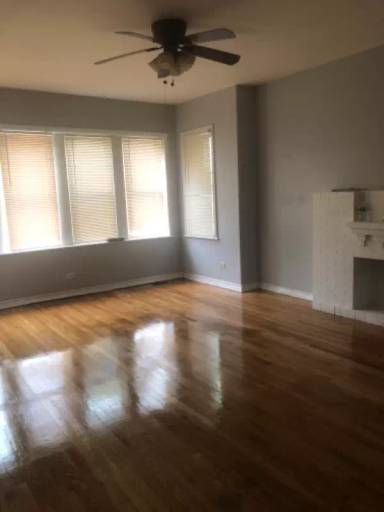 Main picture of 7031 S King Dr