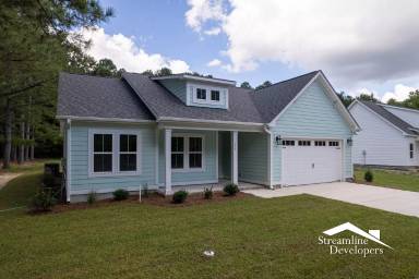 Main picture of 611 Windward Dr