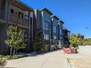 Main picture of 2478 Victoria Ave