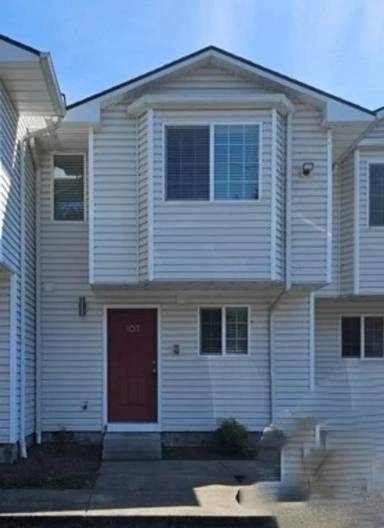 Main picture of 2210 State St