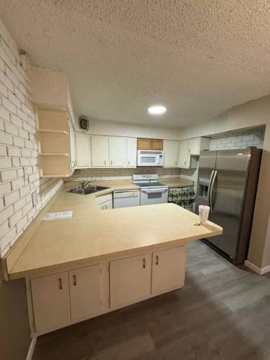 Main picture of 8729 Sieloff Dr
