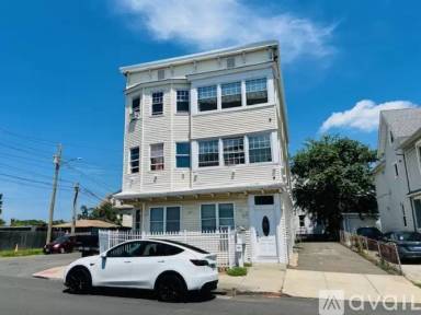 Main picture of 98 Orland St