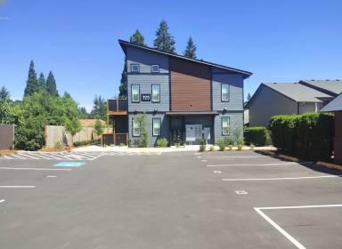 Main picture of 701 Lockwood Ln S