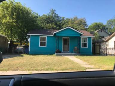 Main picture of 118 Linares St