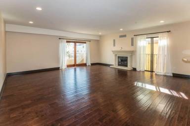 Main picture of 1215 Armacost Ave