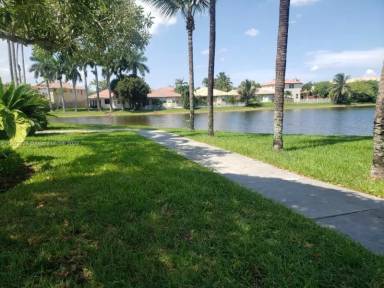 Main picture of 11266 NW 74th Ter