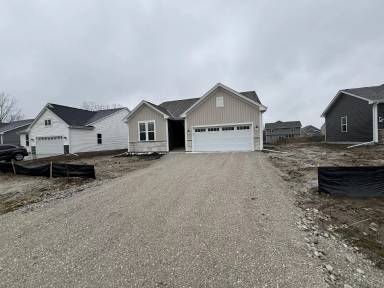 Main picture of 549 Calvin Ln