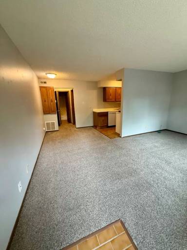 Main picture of 5120 Leighton Ave