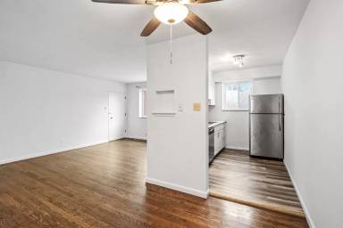 Main picture of 7874 Big Bend Blvd