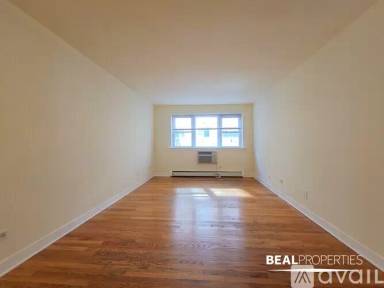 Main picture of 625 W Wrightwood Ave Apartments