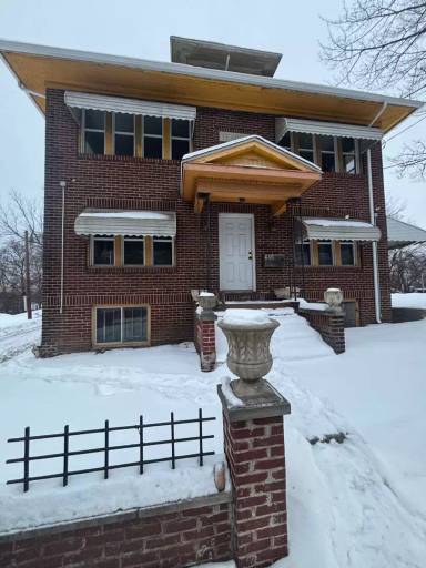 Main picture of 235 S Arlington St