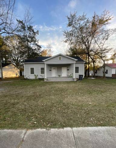 Main picture of 507 W Dr Martin Luther King Jr Way