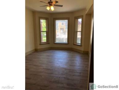 Main picture of 6502 S Rhodes Ave