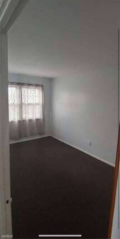 Main picture of 4848 58th Pl