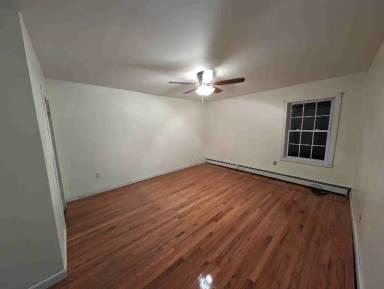 Main picture of 54 Rosedale St