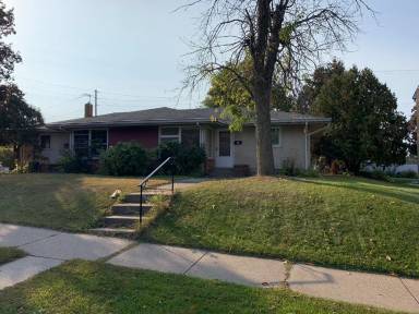 Main picture of 1530 Reaney Ave