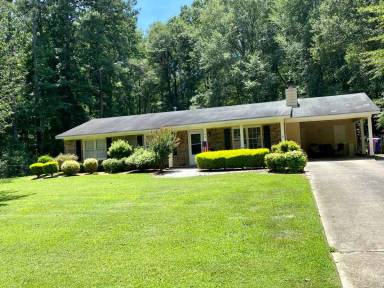 Main picture of 135 McAlpin Dr