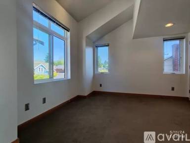 Main picture of 1510 N 80th St