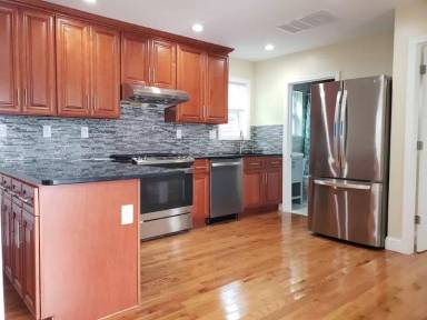 Main picture of 118 Charles St