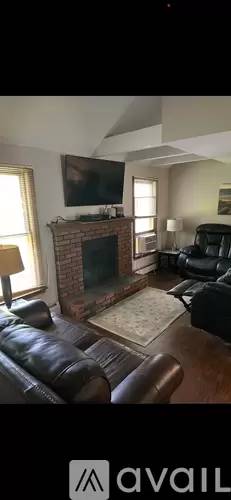Main picture of 20 Chestnut Ct