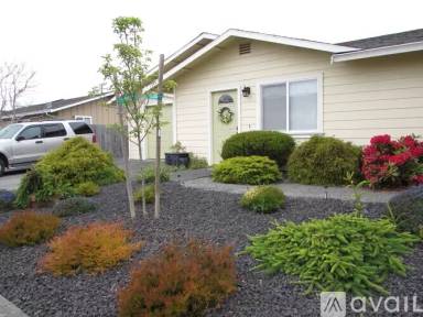 Main picture of 3125 Glen St