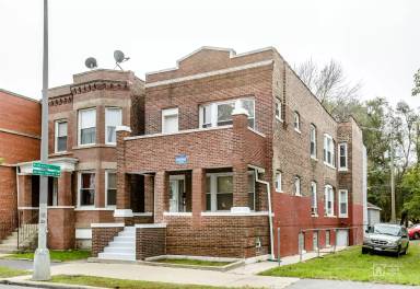 Main picture of 2009 W Garfield Blvd