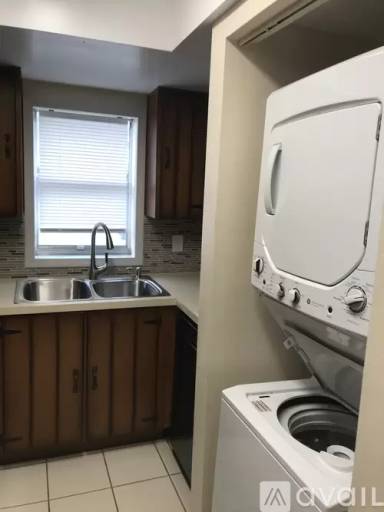 Main picture of 607 E San Sebastian Ct