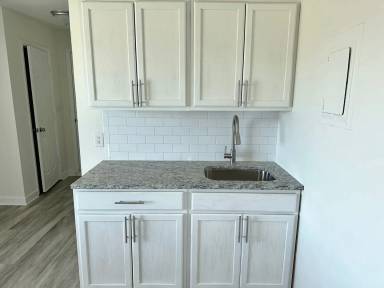 Main picture of 2063-B Walton Way