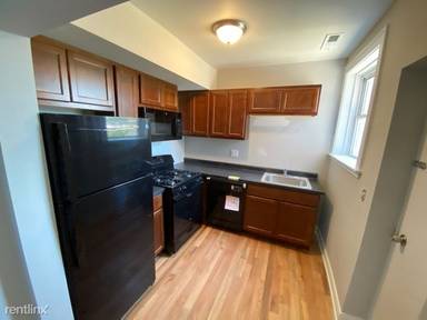 Main picture of 1147 E 72nd St