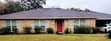 Main picture of 420 Kim Dr