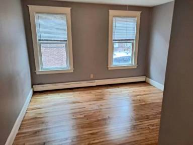 Main picture of 37 Third St