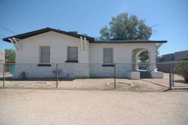 Main picture of 1924 N Fremont Ave