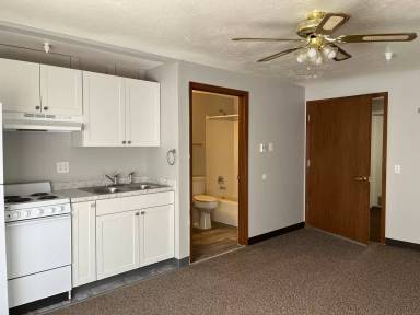 Main picture of 491 Caswell Ave W