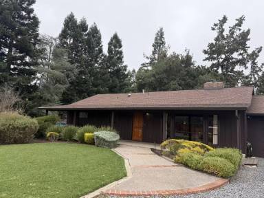 Main picture of 2150 Vineyard Rd