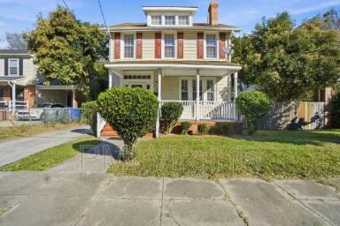 Main picture of 630 W 36th St