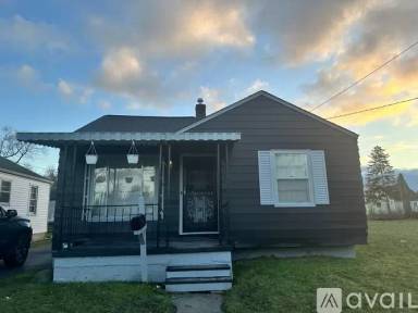 Main picture of 3130 Fulton St