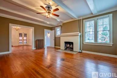 Main picture of 1700 N Parkway