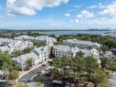 Main picture of Daniel's Landing Condos
